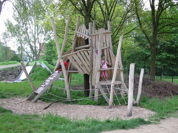 Natuurspeelplek Groenhovenpark Gouda