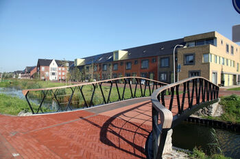 Moderne en romantische bruggen voor Boszoom Pijnacker