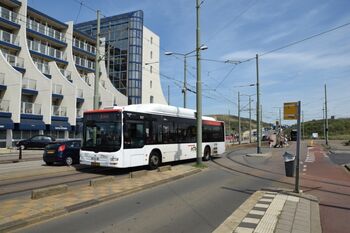 Kindervingertjes vast, 1100 busbankjes worden vervangen