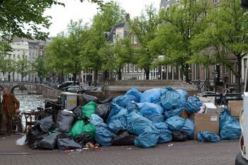 Amsterdam is eigen smerigheid meer dan zat