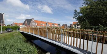 UHSB bouwpakketbrug voor Den Burg