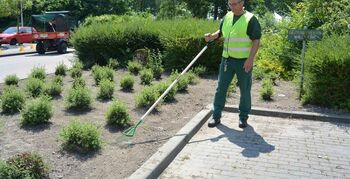 Ergonomisch gereedschap voor groenbeheer met lichamelijke beperking