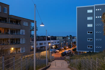 Doelmatige verlichting wijst route naar station Zandvoort