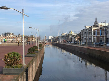 Gracht boven spoortunnel in Delft