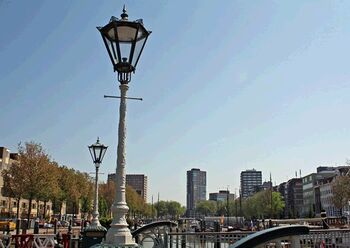 Restauratie lantaarns Spanjaardsbrug Rotterdam afgerond