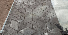 Concrete Cityscape: duurzame buitentegel geïnspireerd op Escher