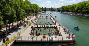 Dit Parijse zwembad is gevuld met water uit de Seine