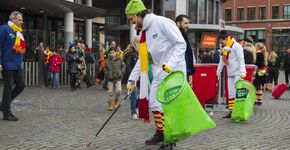 Straten Oeteldonk schoner met carnavalsaanpak