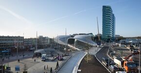 Glooiend stadslandschap voor Arnhem Centraal