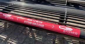 Speciale sticker buitenbanken voor 1,5 meter-samenleving