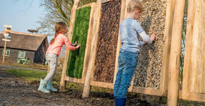 Kinderen leren spelenderwijs over de natuur