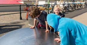 Watertappunten en poefjes eren 200 jaar Scheveningen