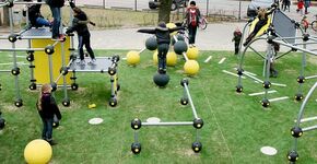 Primeur parkour openbaar schoolplein De Lunetten