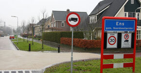 Buren Ens beheren samen hun eigen hofje