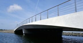 Bijzondere fietsbrug Heerhugowaard