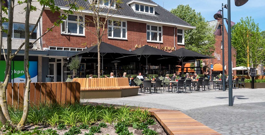 Het Raadhuisplein in Waalwijk